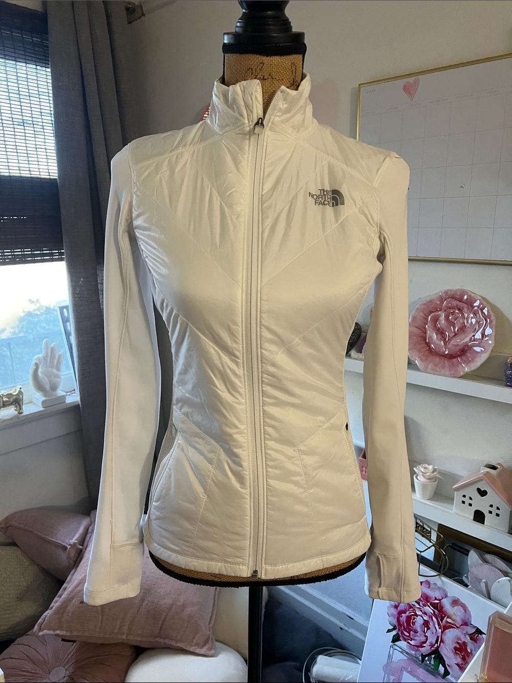 The North Face Women’s White Insulated Hybrid Puffer Jacket